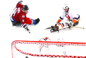 Mark Weimer a gagné de nombreux championnats de hockey sur luge avant son entrée dans le temple de la renommée de la Fondation des sports adaptés du Colorado.