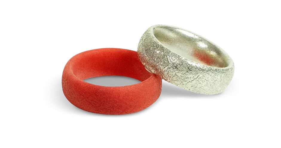 Bague fabriquée dans le matériau VisiJet Wax Jewel Red
