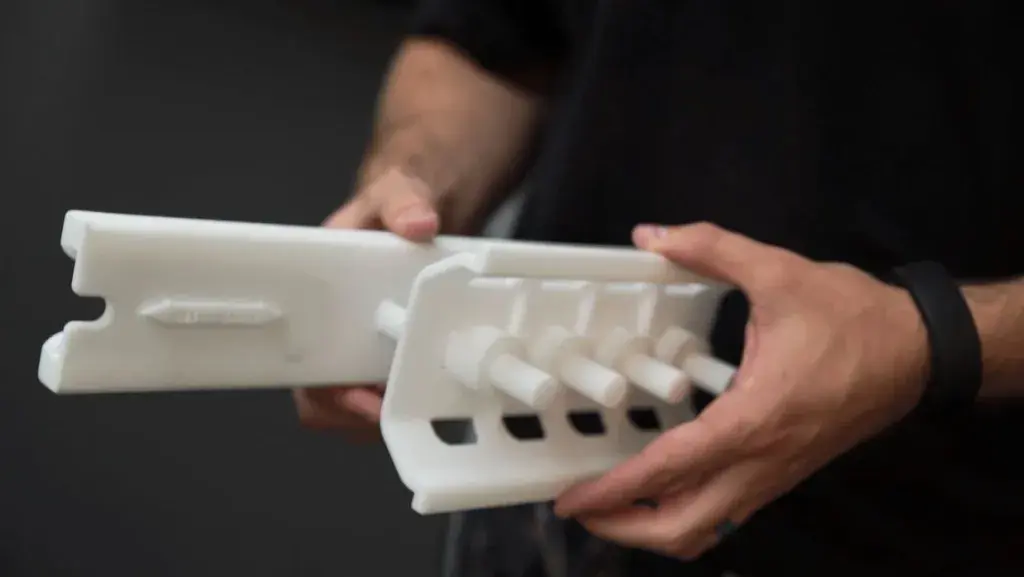 Pistons de machine SLS d'Idaho Steel imprimés en 3D en tant qu'ensembles monoblocs