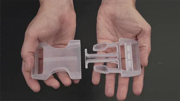 Matériau VisiJet Armor M2G-CL Flex Buckle de 3D Systems