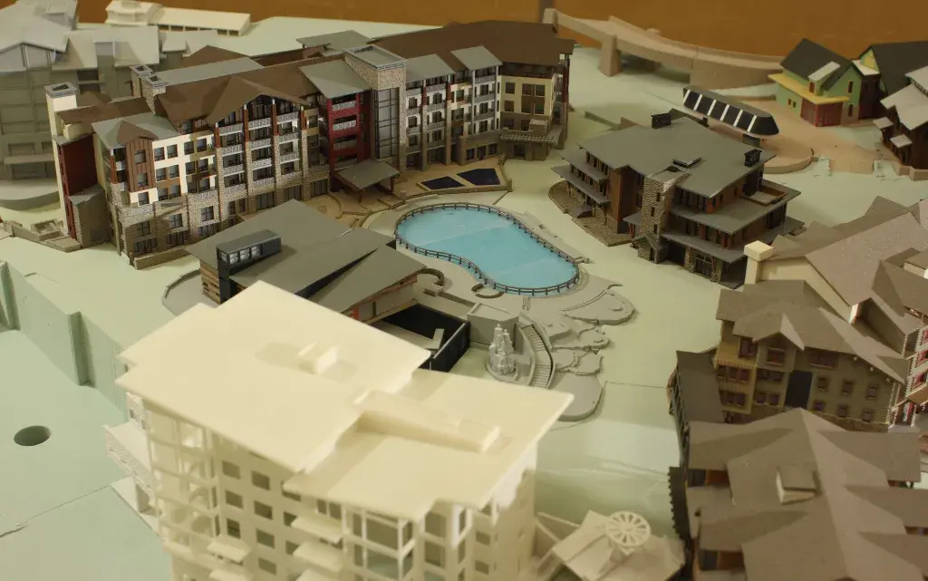 Environ 250 pièces SLA ont été livrées pour réaliser le modèle.