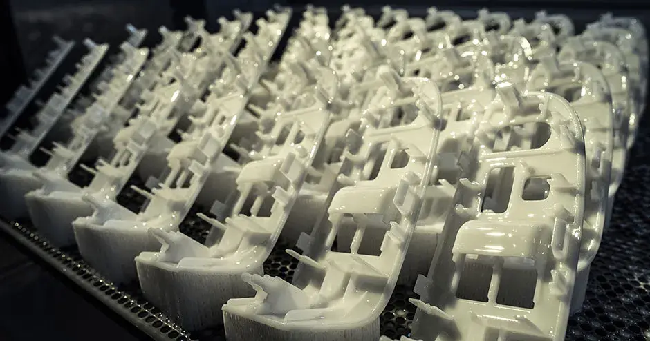 SLA_Plate-formeFabrication_DSC06469_940X494