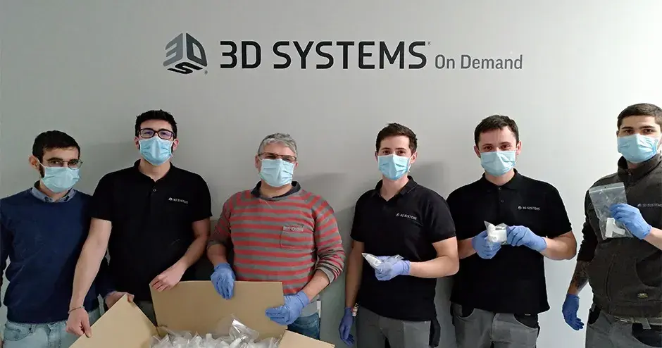 L'équipe de Decathlon et de 3D Systems participe à la création de valves pour les masques de plongée en réponse au Covid 19