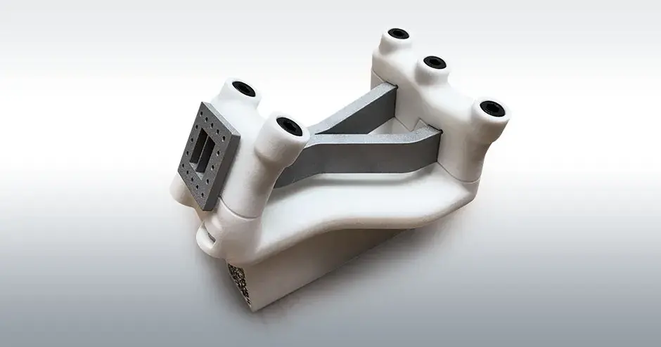 montage de pièce principale de maintien sls