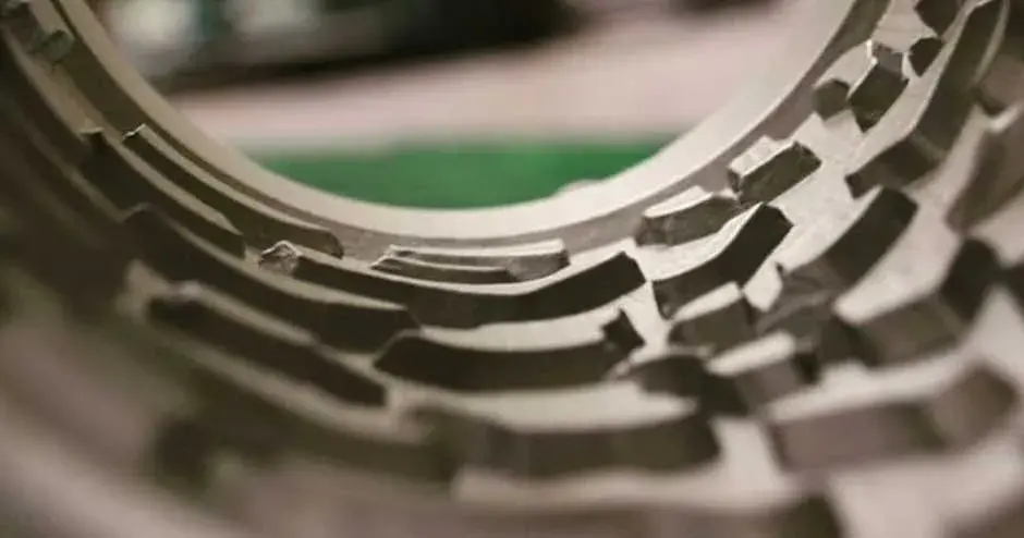 courbure intérieure de la chemise de refroidissement