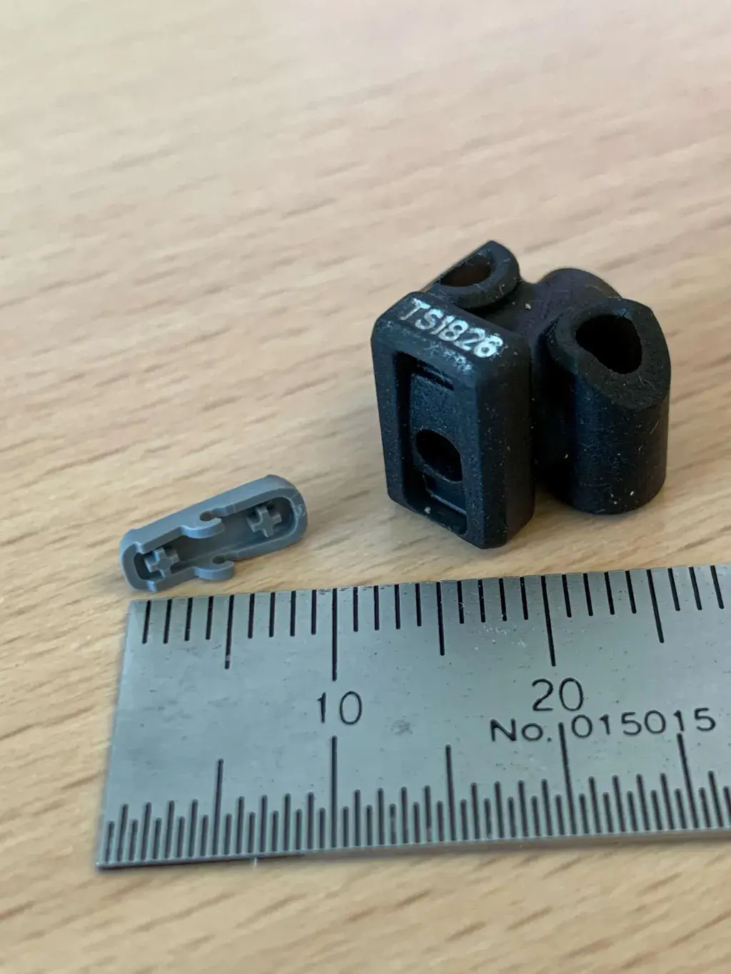 Pièce imprimée Figure 4 avec une règle pour montrer la précision