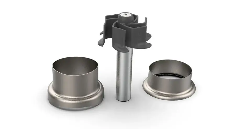 Gros plan d'une jauge en plastique flexible permettant de contrôler les inserts de production imprimés à l'aide de la technologie Figure 4.