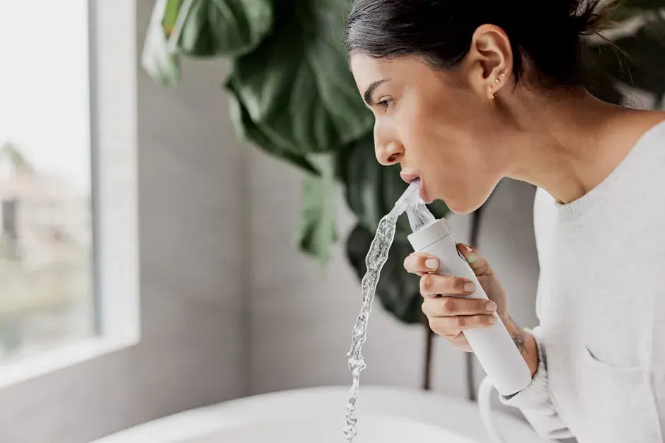 In'Tech - Femme dans une salle de bain